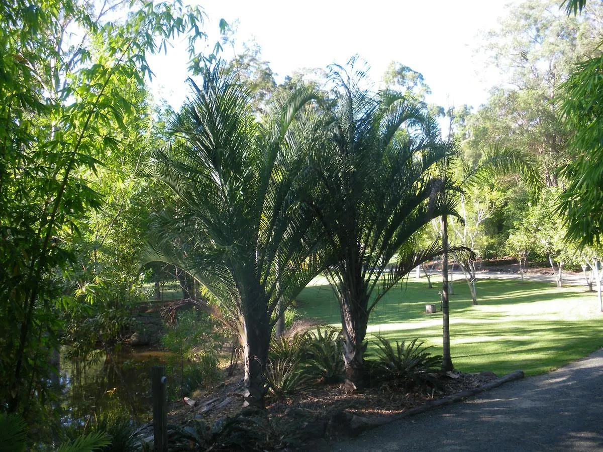 Bobrene On Tamborine Nude Retreat - Quaint Cottage 0*,