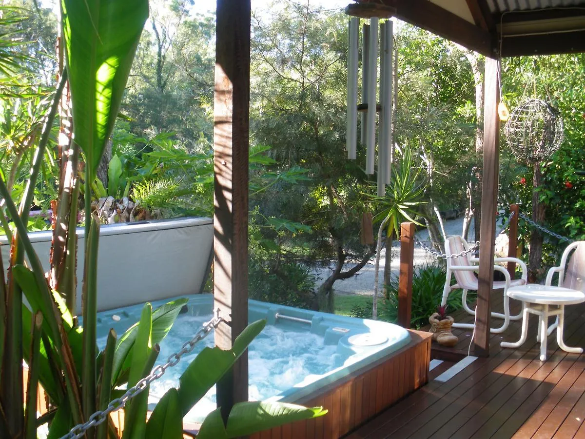 Holiday home Bobrene On Tamborine Nude Retreat - Quaint Cottage